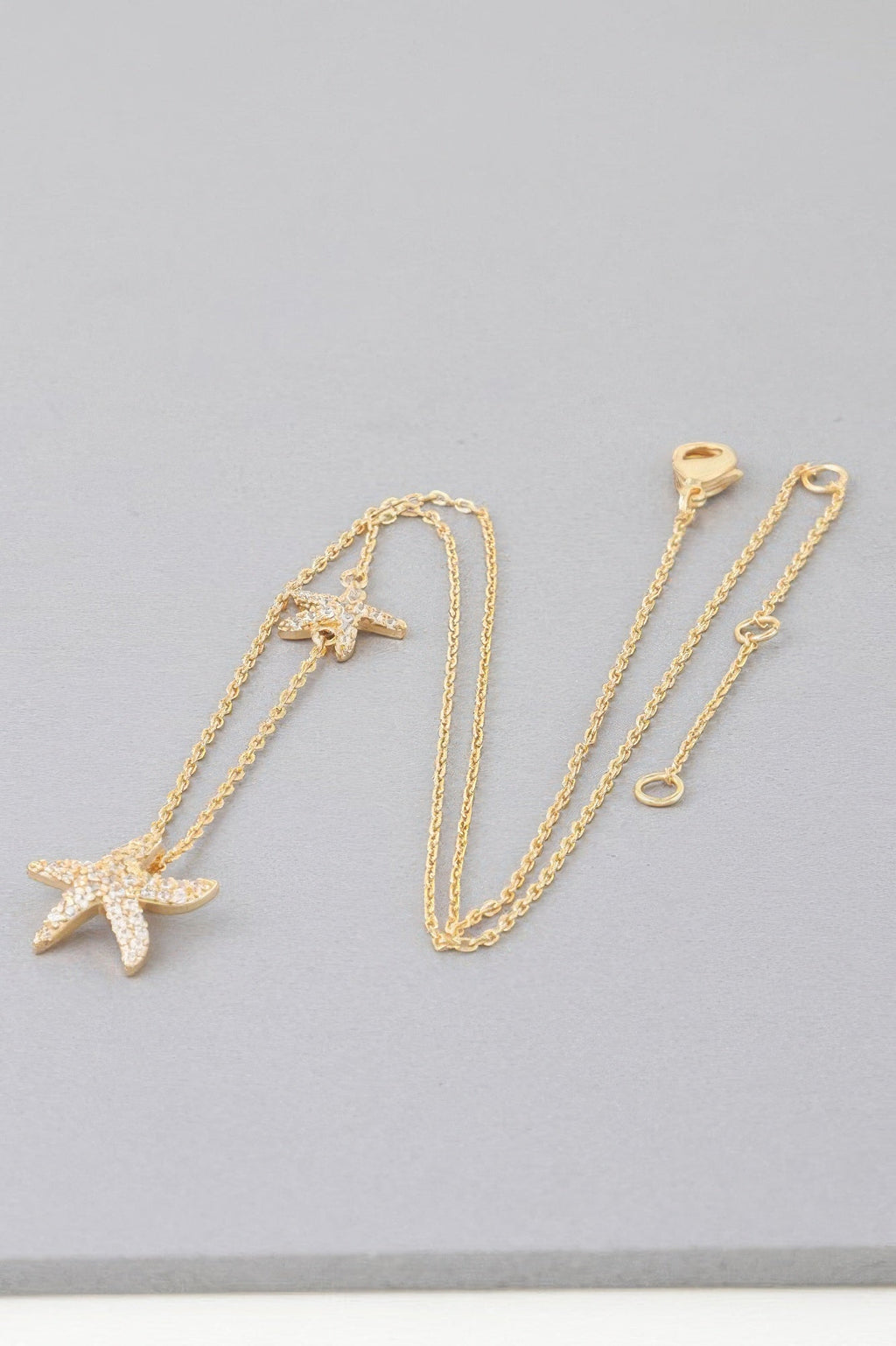 Collier Étoile de mer Orné de Joyaux