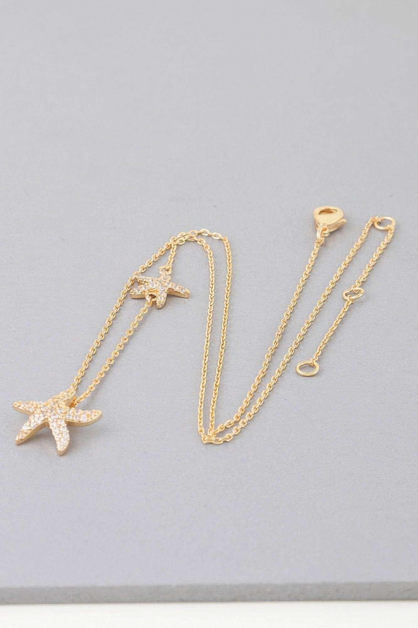 Collier Étoile de mer Orné de Joyaux