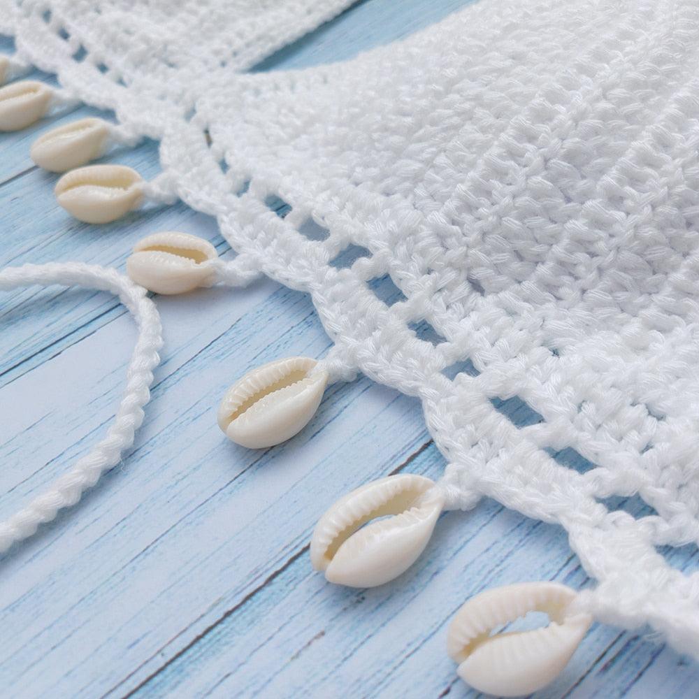 Ensemble bikini femme, haut de bikini crochet coquillages et pompons, jupe de plage coquillages en dentelle transparente, tenue de plage d'été 2 pièces, ensemble haut de bikini et jupe en crochet.