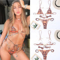 Maillot de bain deux pièces triangle réglable à dos nu croisé, avec lacets et liens, pour femme. Bas de maillot de bain brésilien string. Maillot de bain femme ajouré de qualité, plissé. Ensemble bikini femme réversible.