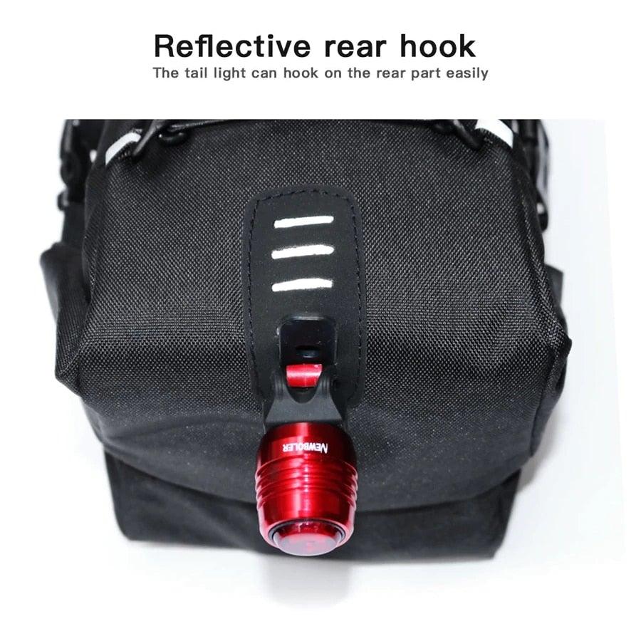 Sac de vélo noir Sacoche de vélo Sacoche de selle de vélo Cyclisme Accessoires de sacs Sacs de vélo étanches Grands sacs de vélo Sac de vélo entièrement étanche Sous la selle Sacoche arrière de vélo enroulable