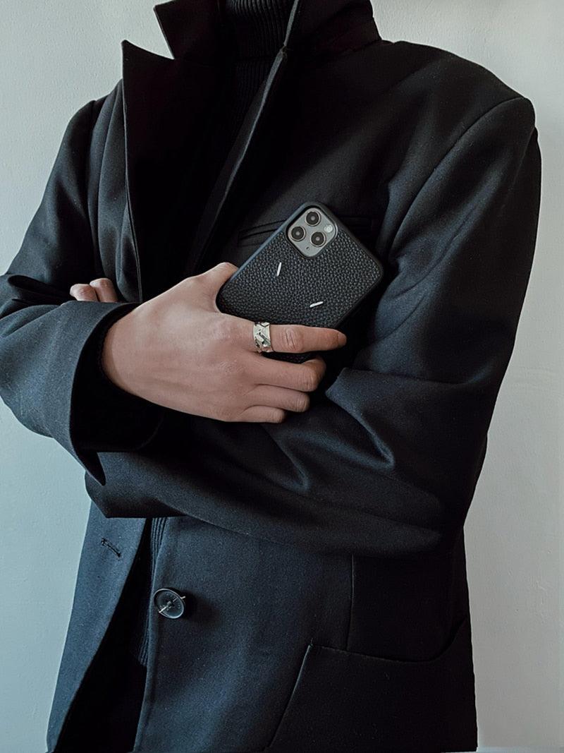 Étui de téléphone en cuir noir de luxe pour iPhone 13 12 14 Pro Max 7 8 Plus X XS XR 11 SE 2 Housse arrière classique en cuir Housse latérale arrière en cuir pour iPhone Design simple et élégant Étui noir pour smartphone