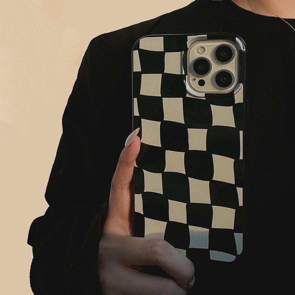 Coque de Téléphone Souple de Luxe à Damier Noir et Blanc pour iPhone 14 13 12 11 Pro Max Mini X XR 7 8 Plus XS Housse de Protection Antichoc Unisexe Coque de Téléphone Moderne Design Élégant