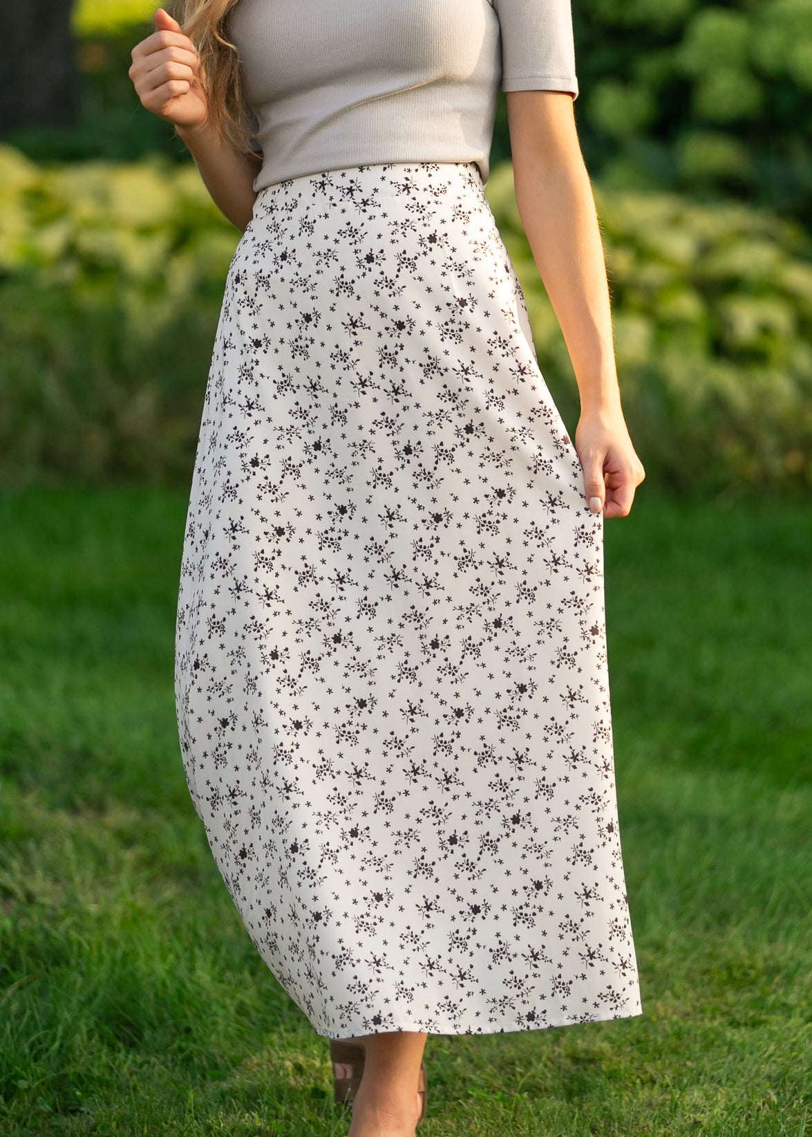 Jupe midi florale Braylyn Brown - VENTE FINALE