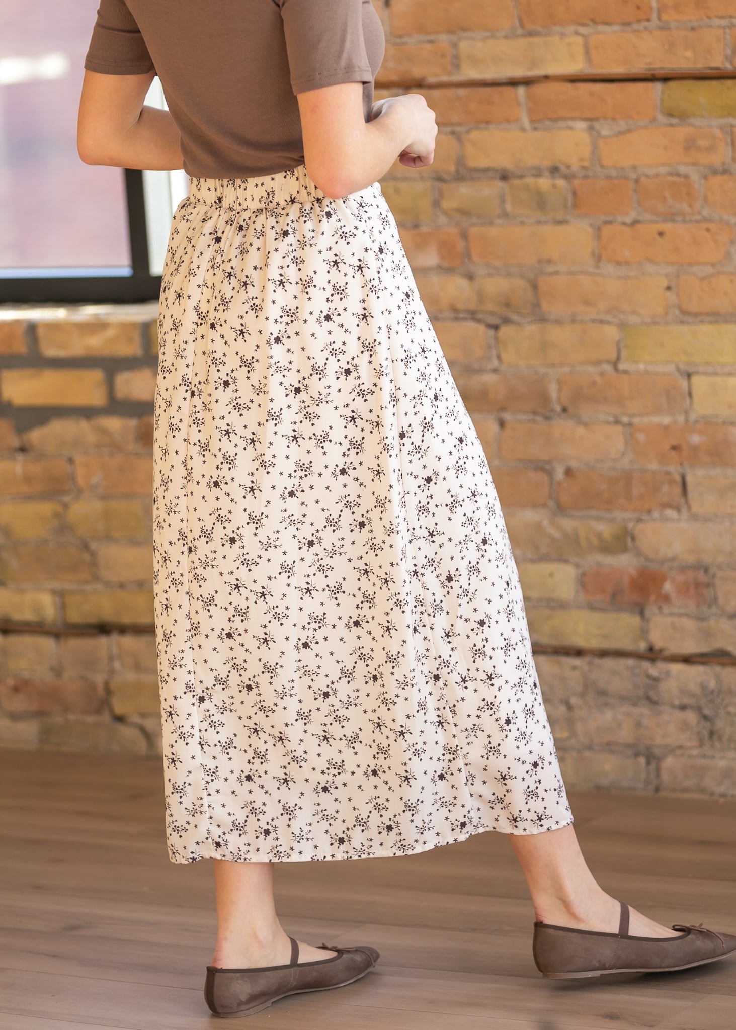 Jupe midi florale Braylyn Brown - VENTE FINALE