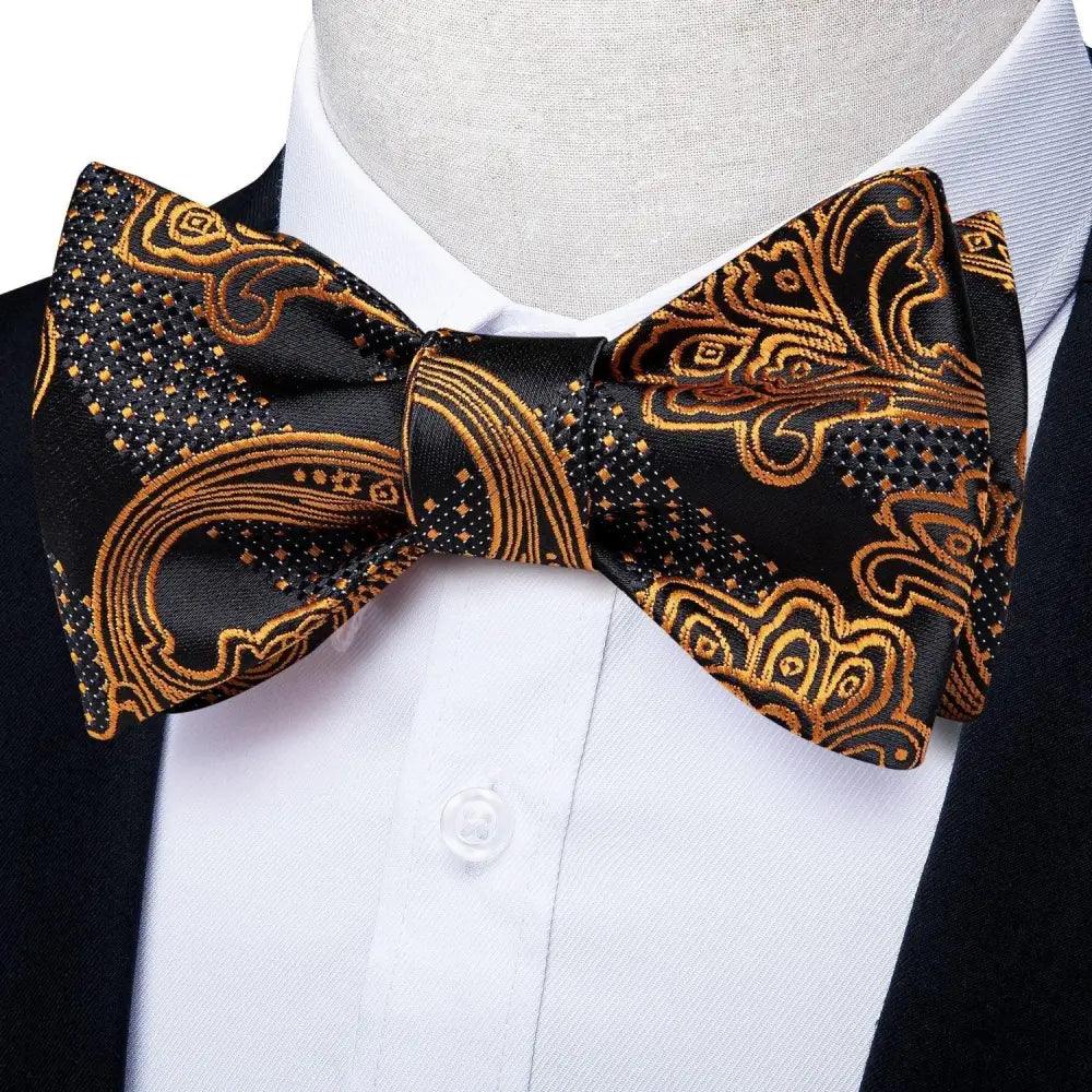 Nœud Papillon en Soie Élégant à Motif Doré et Noir pour Homme, Nœuds Papillon Papillon de Mode, Pochette Carrée, Cravate Classique pour Costume et Mariage, Ensemble de Mouchoirs