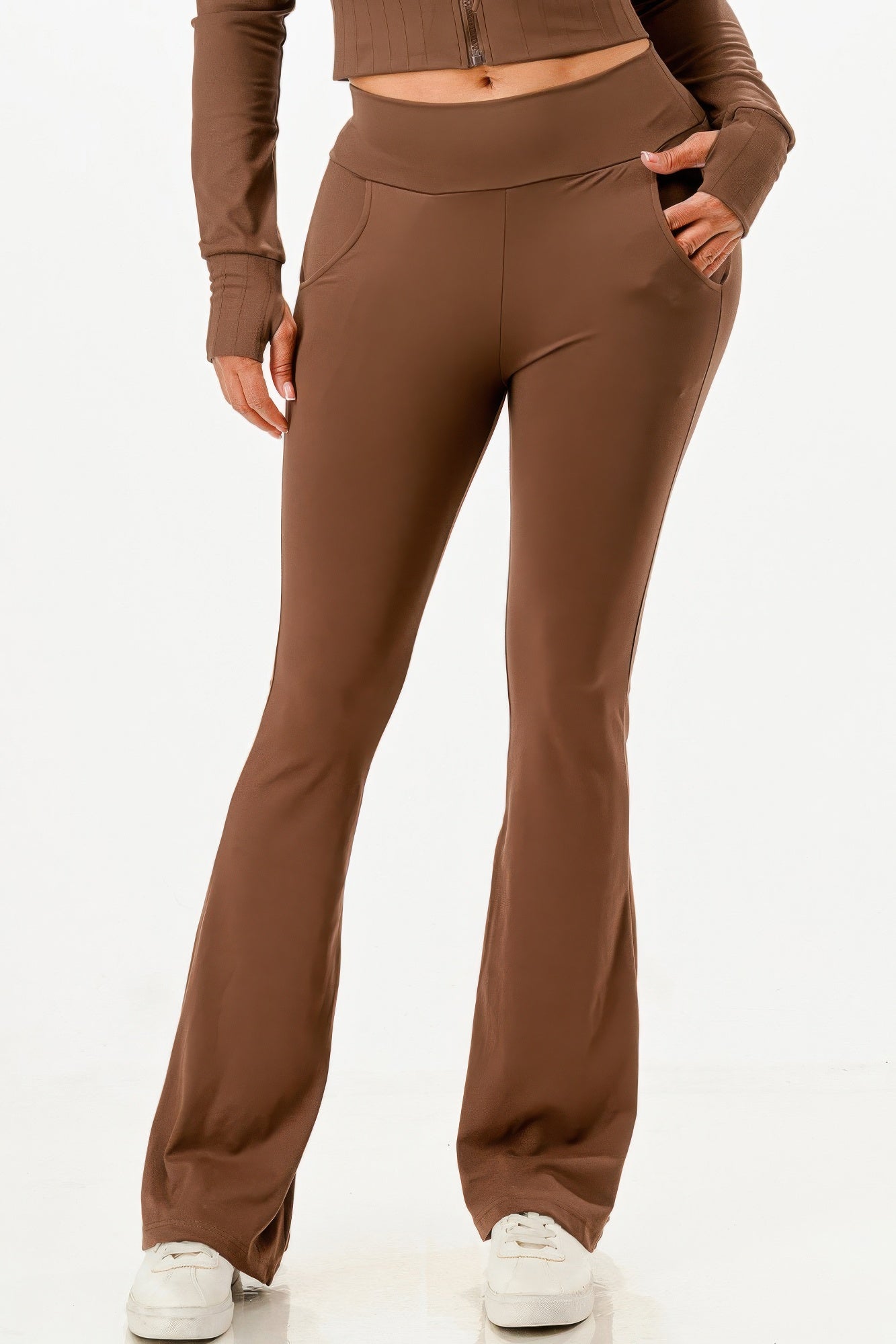 Ensemble sweat court et pantalon évasé ultra doux