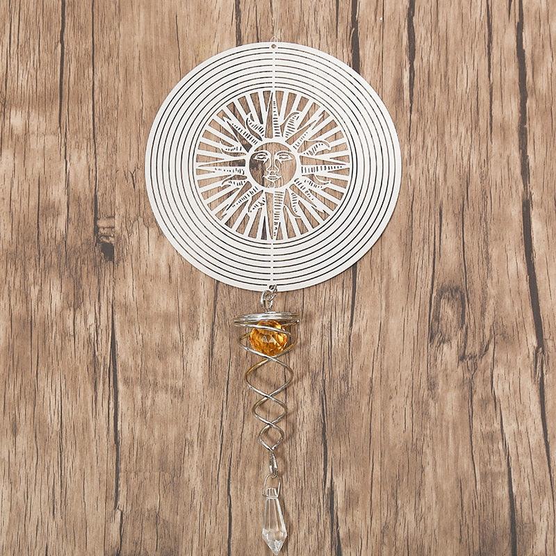 Carillon éolien papillon avec boule à facettes, queue en spirale, métal 3D rotatif, papillon en acier inoxydable, carillon éolien en métal, pendentif de Noël, carillon en spirale à suspendre, décoration de jardin, cour, maison