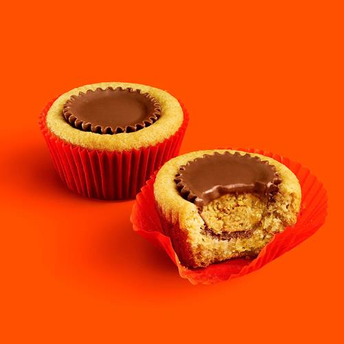Reeses Miniatures Milk Chocolate Peanut Butter Cups, Candy Family Pack, 17.6 Oz