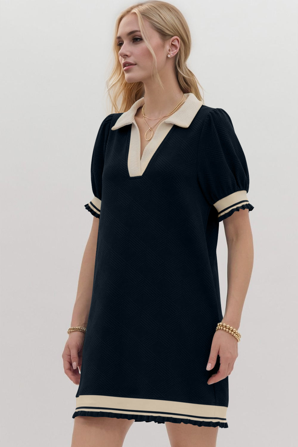 Robe Courte Tendance à Manches Courtes Contrastées, Douce et Confortable, Décontractée pour Femmes