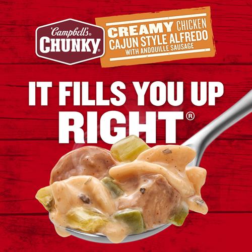 Soupe crémeuse Alfredo au poulet cajun Campbells Chunky avec saucisse Andouille, boîte de 533 g