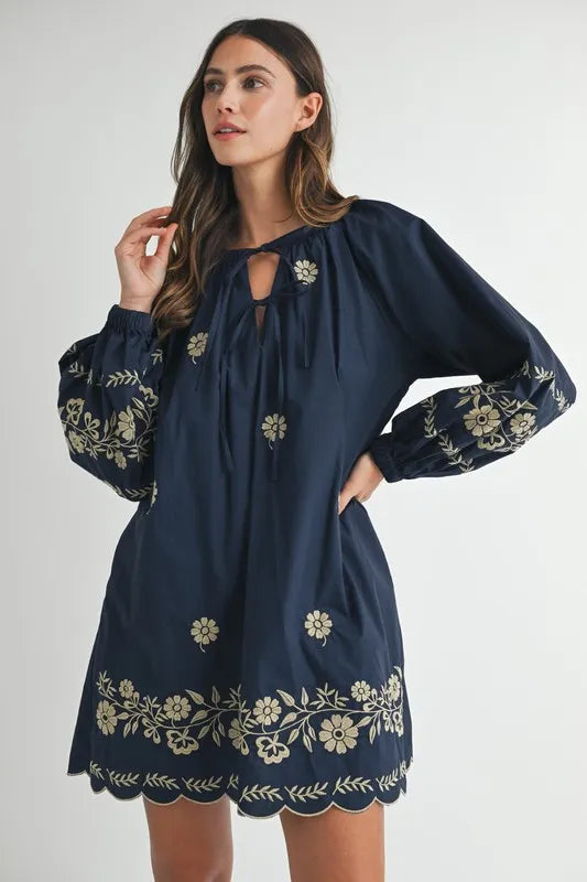 Mini-robe paysanne brodée à manches longues pour femme – Mini-robe brodée, robe paysanne à manches longues, robe bohème, robe paysanne décontractée, robe élégance intemporelle
