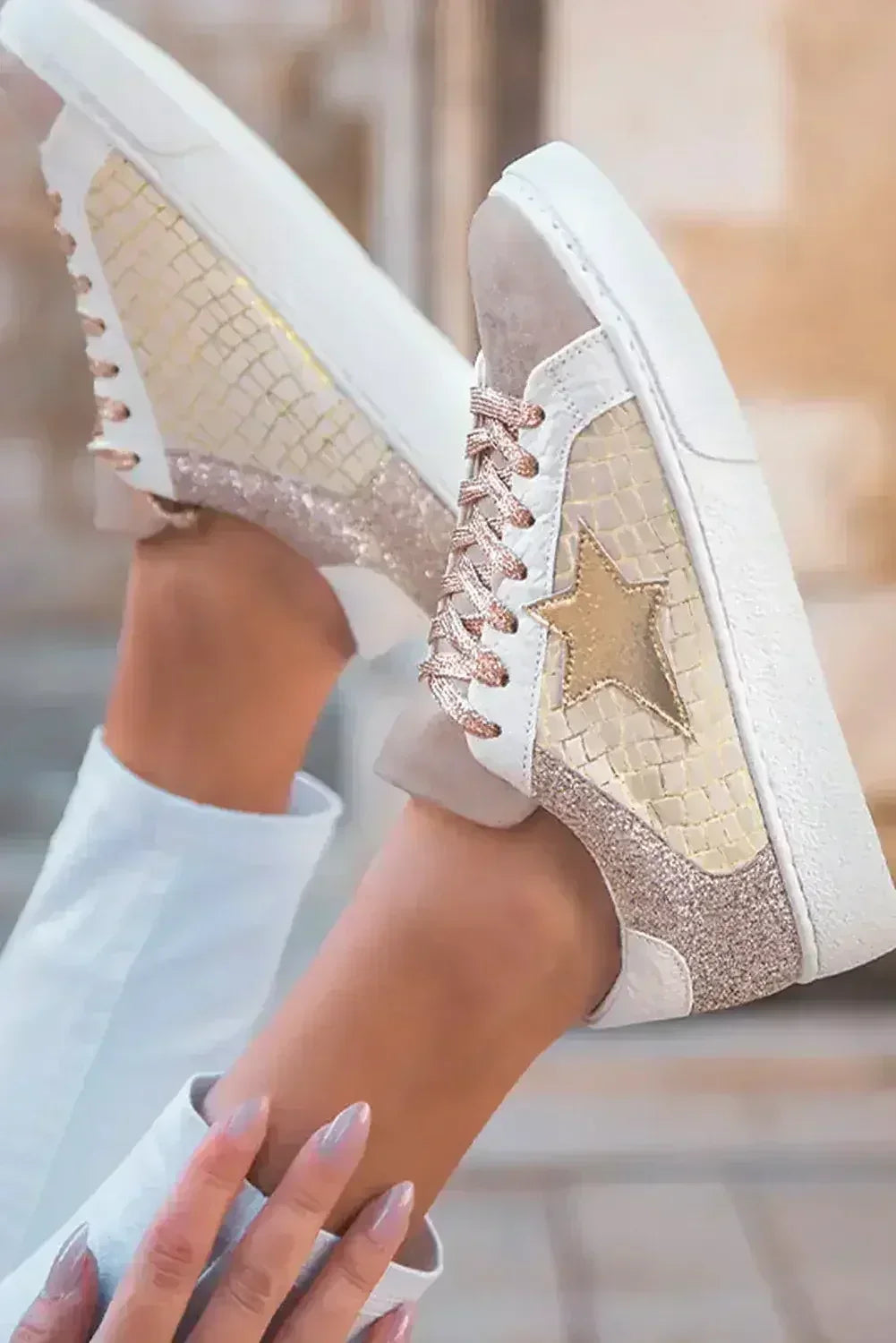 Baskets à lacets en similicuir PU à motif étoiles à paillettes dorées