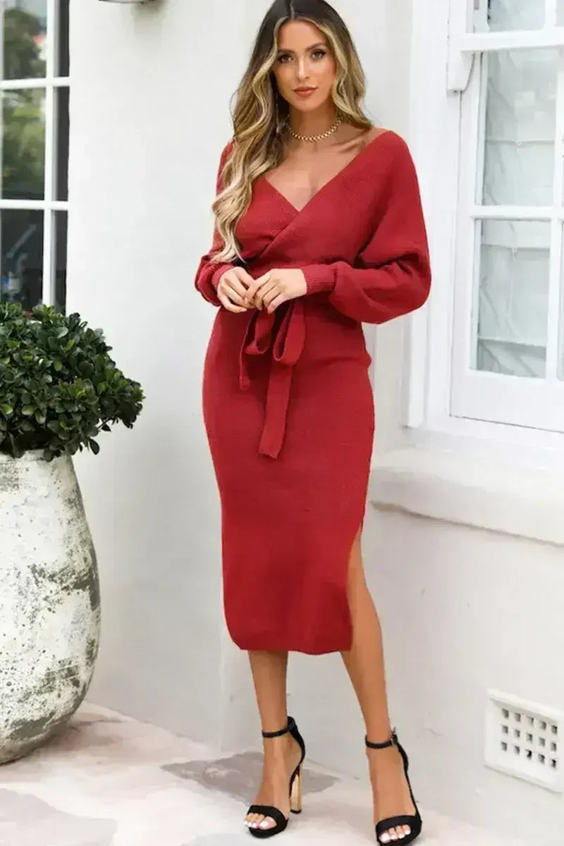 Robe pull fendue à la taille avec col cache-cœur et nœud