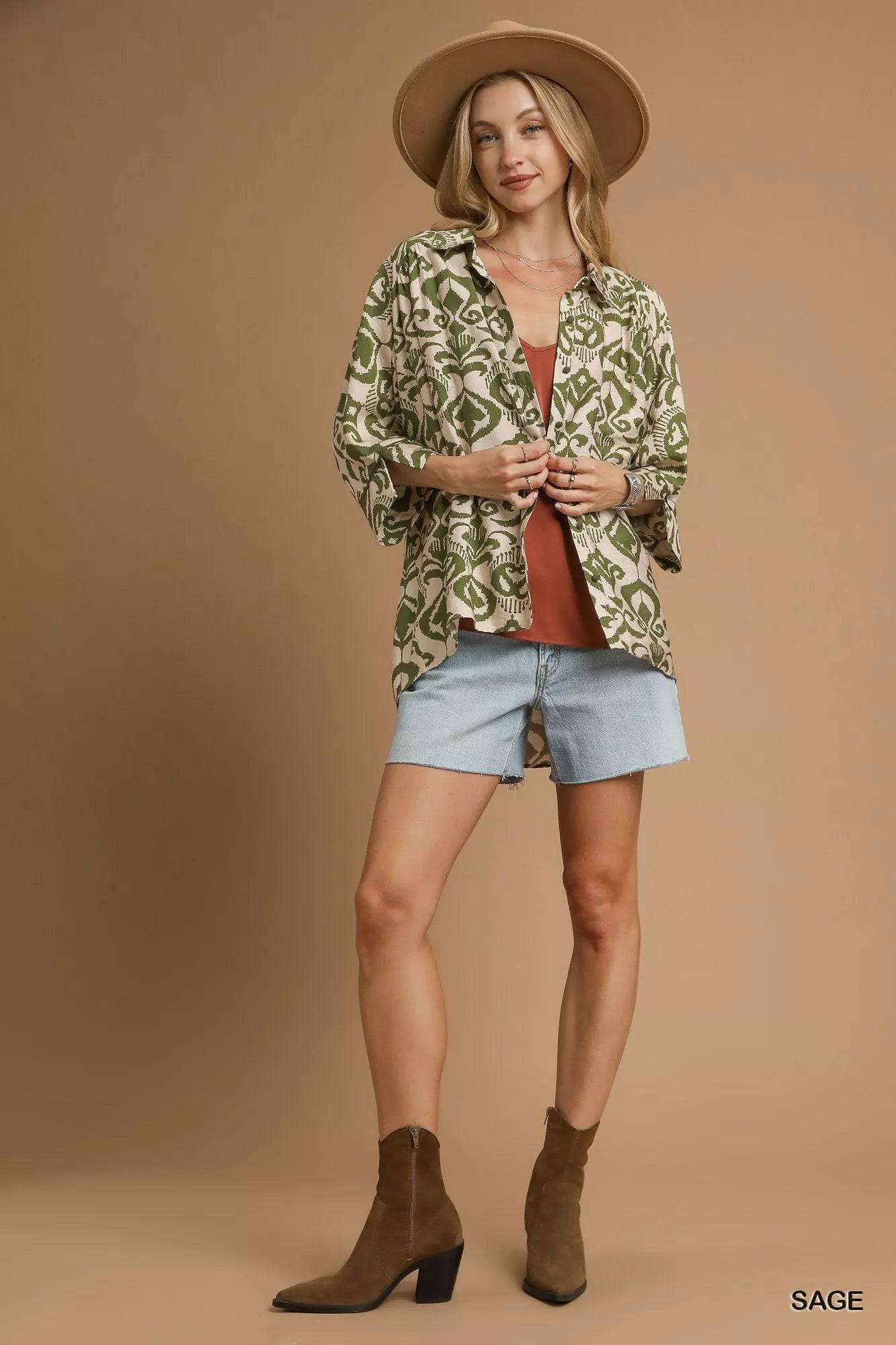 Chemise boutonnée ample à imprimé abstrait Umgee