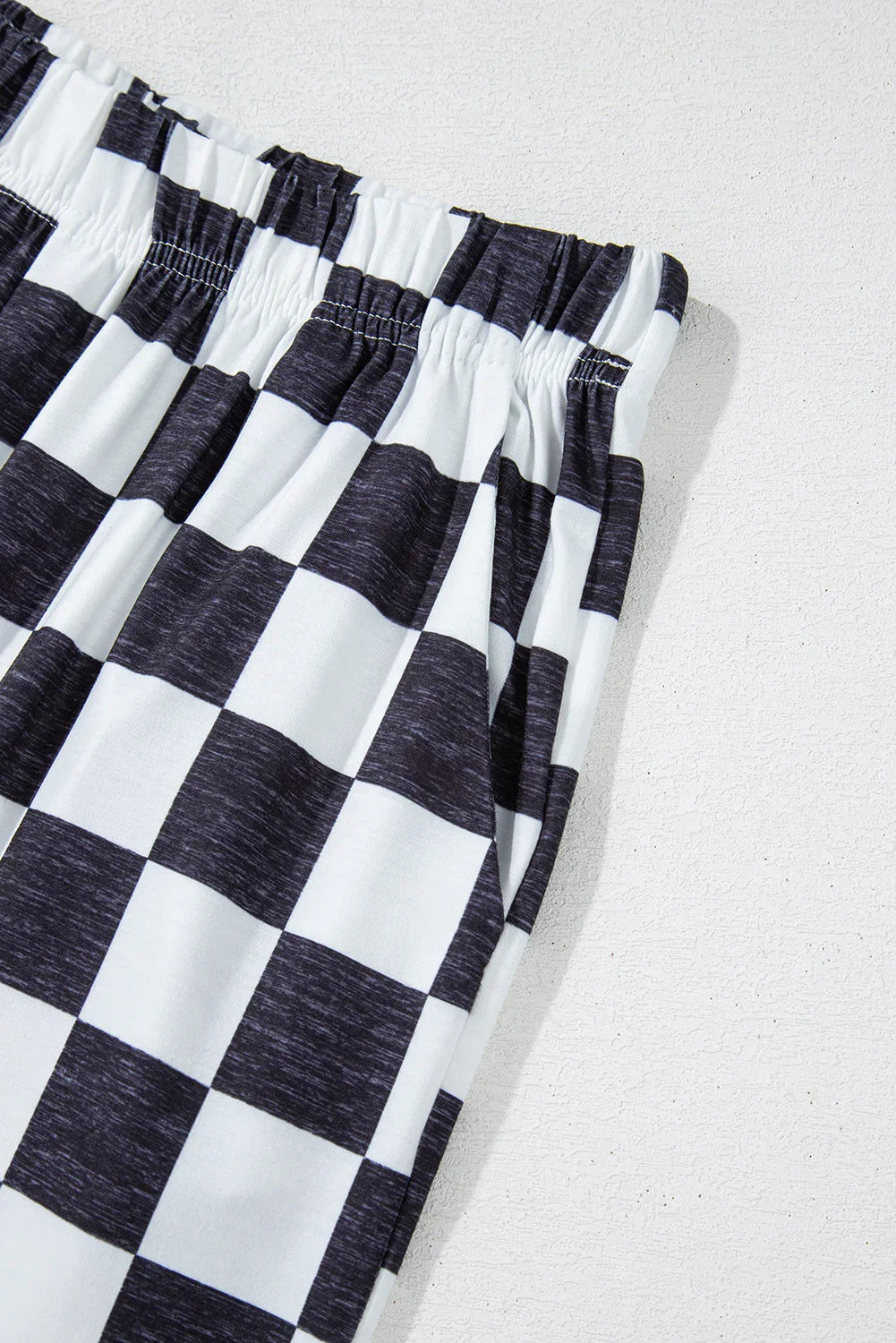 Pantalon ample taille haute à carreaux noirs