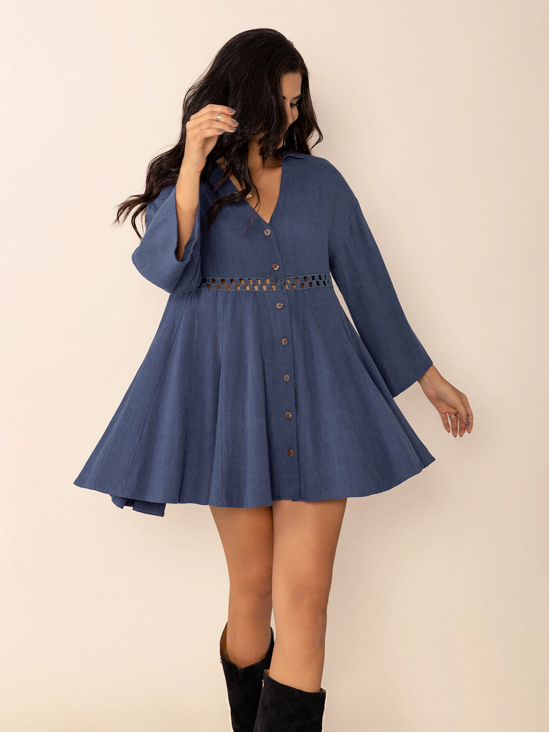 Robe mini bleu poudré à manches longues, élégante, avec découpes et boutons, légère, pour femme