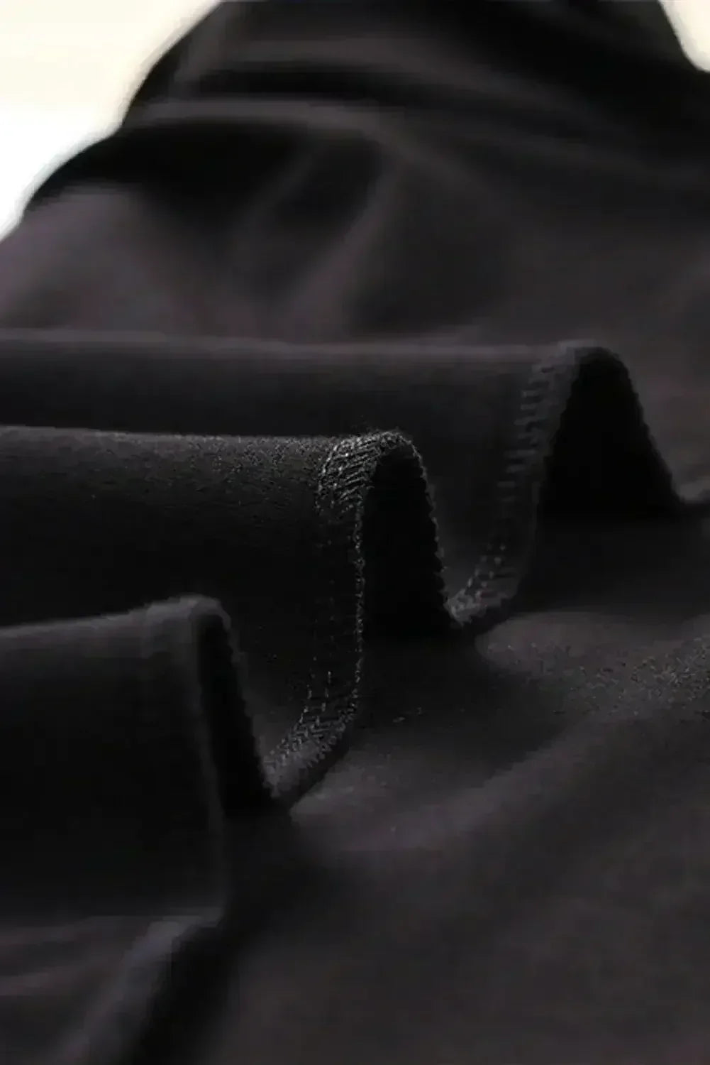 Débardeur Noir Échancré à Bretelles