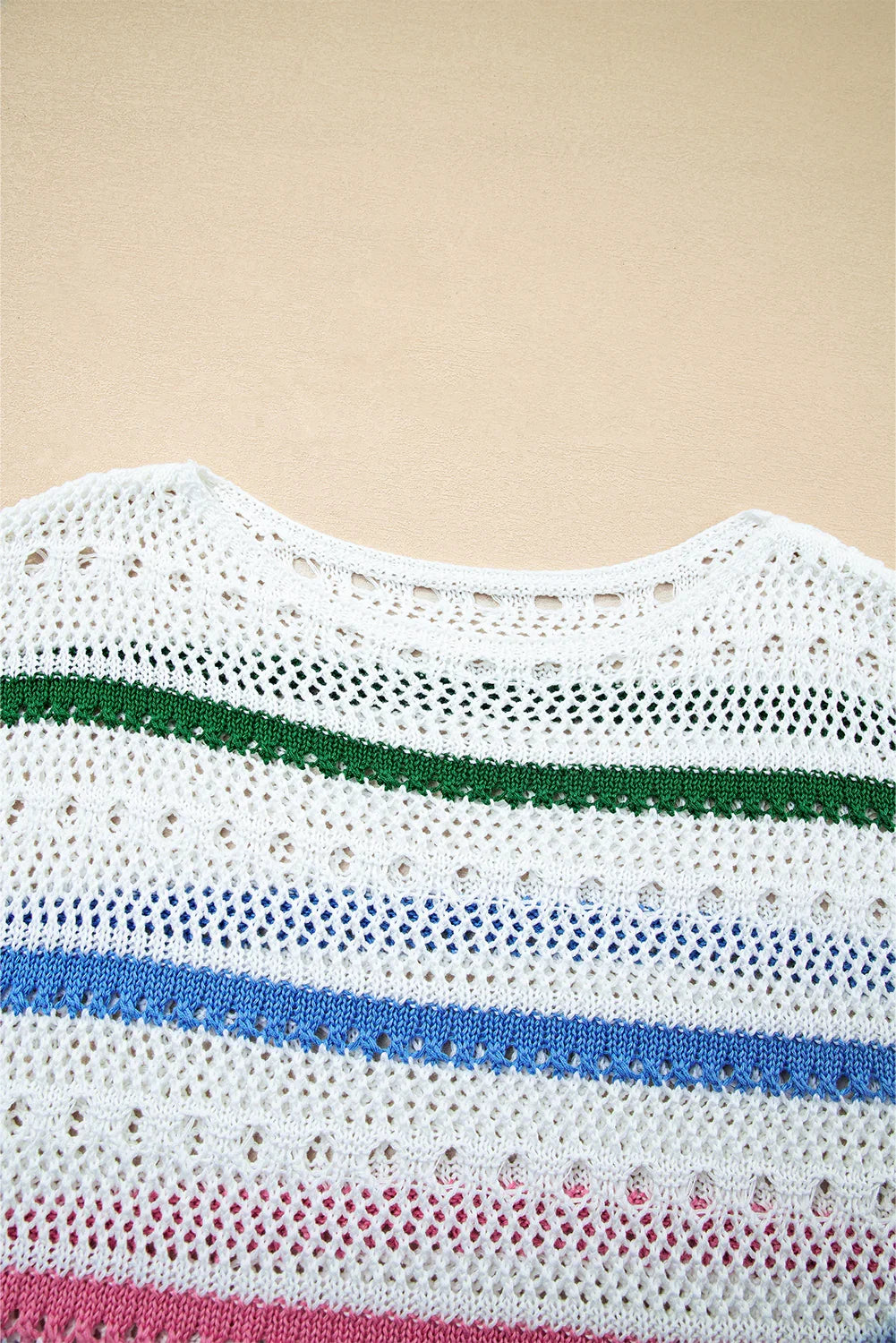 Pull en tricot pointelle à rayures et blocs de couleur blancs