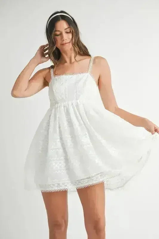 Robe nuisette mini caraco MABLE en dentelle œillet