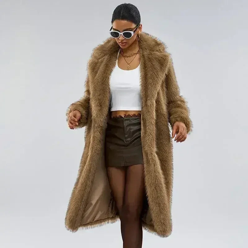 Manteau long en fausse fourrure Royal – Édition 25