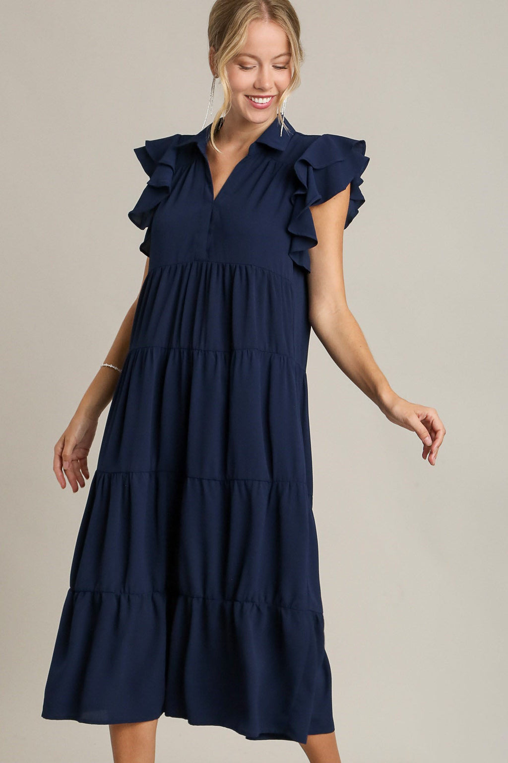 Robe féminine classique à manches volantées bleu marine grande taille mode douce