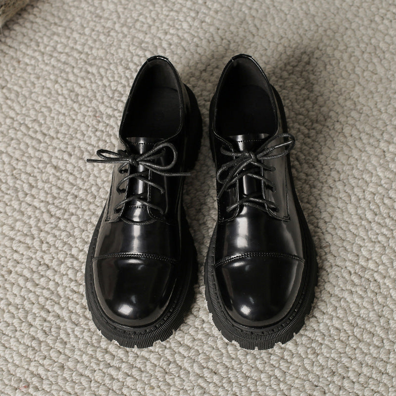 Chaussures compensées rétro unies à enfiler pour femme
