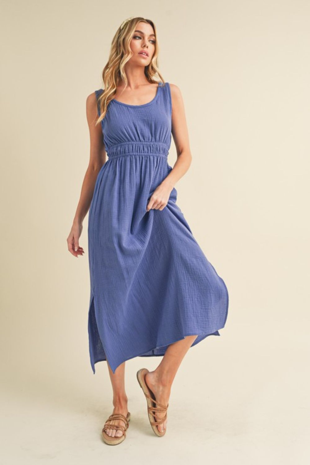 Nouvelle robe débardeur d'été sans manches à encolure ronde et fentes latérales pour femme – Polyvalente, confortable et élégante pour les temps chauds