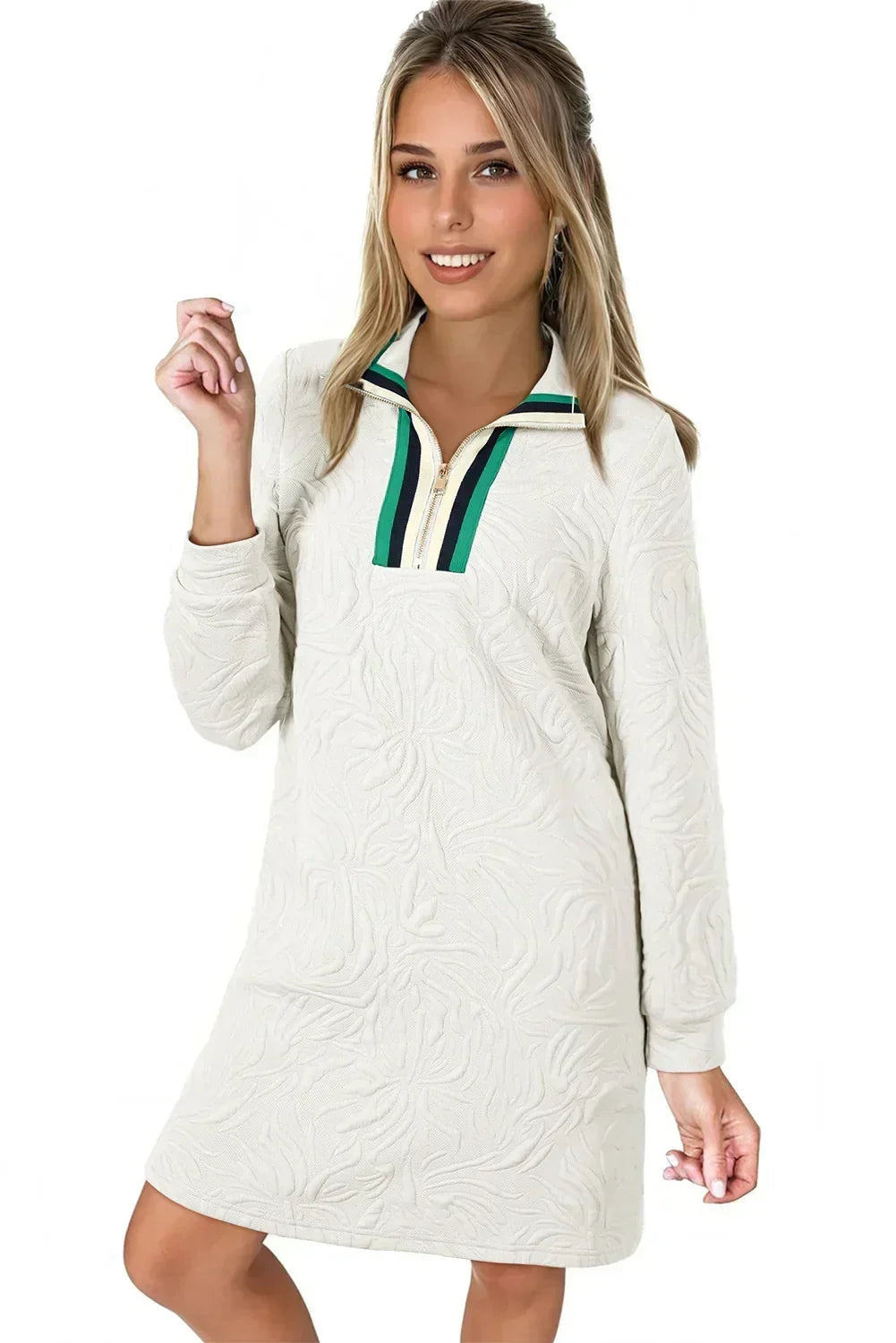 Mini-robe texturée blanche avec col éclat de couleur