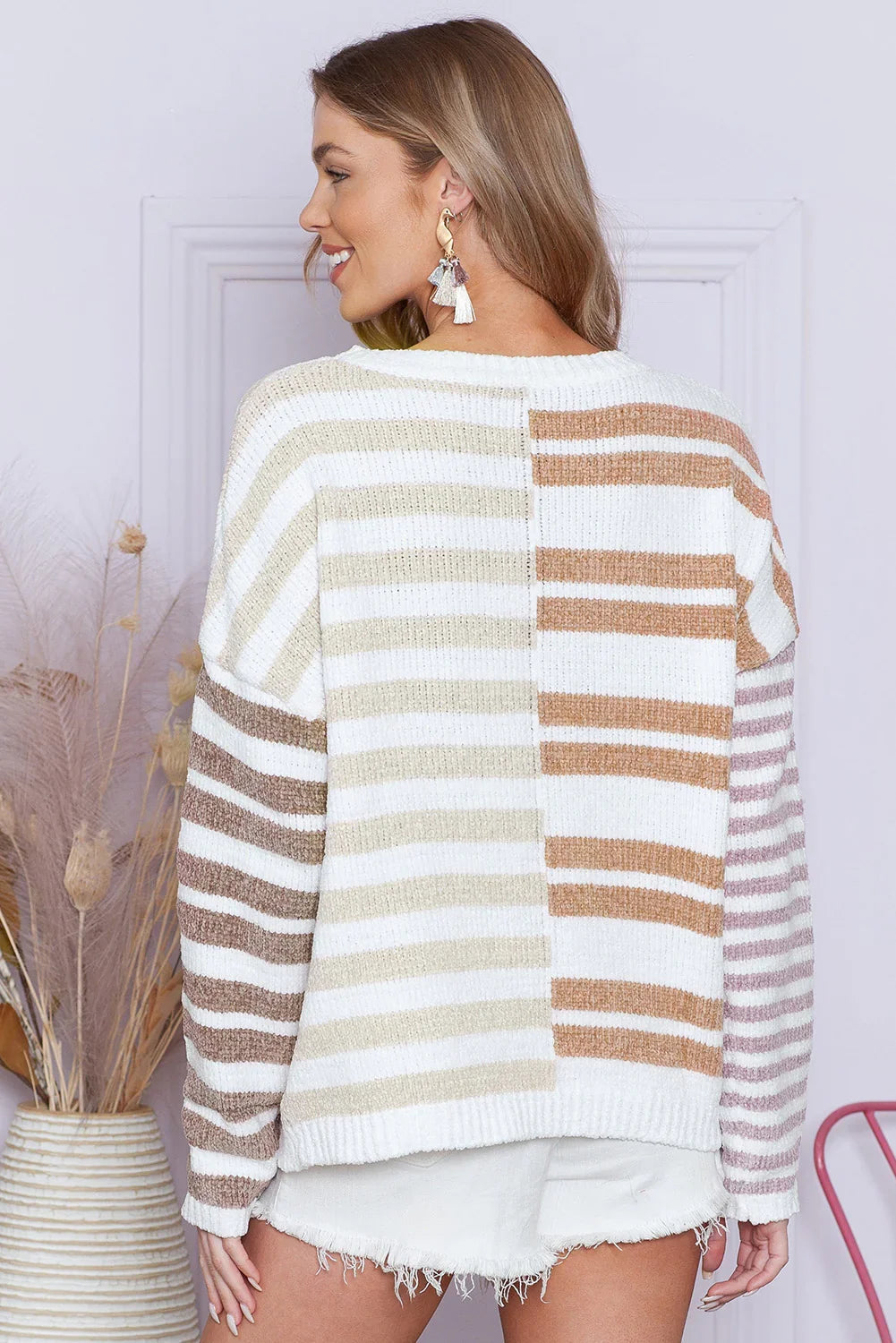 Pull rayé à épaules tombantes et blocs de couleur