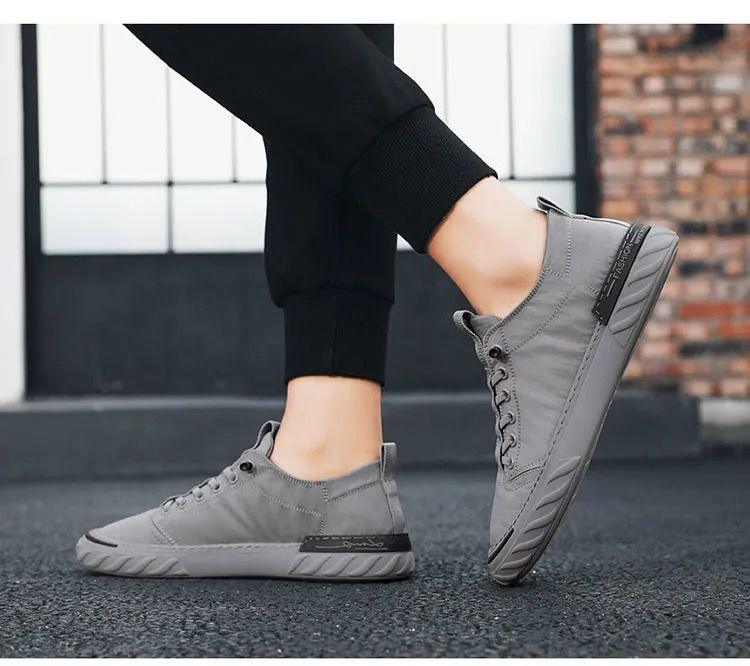 Baskets décontractées en toile pour hommes, confortables et polyvalentes, respirantes, chaussures de sport plates, légères, pour la marche en extérieur, design moderne.