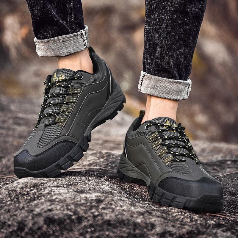 Chaussures Hommes Décontractées Plein Air Plates Durables Automne Hiver Classique Cuir Sport Bottes Basses Chaussures de Marche en Cuir Légères Respirantes Modernes Pour La Marche