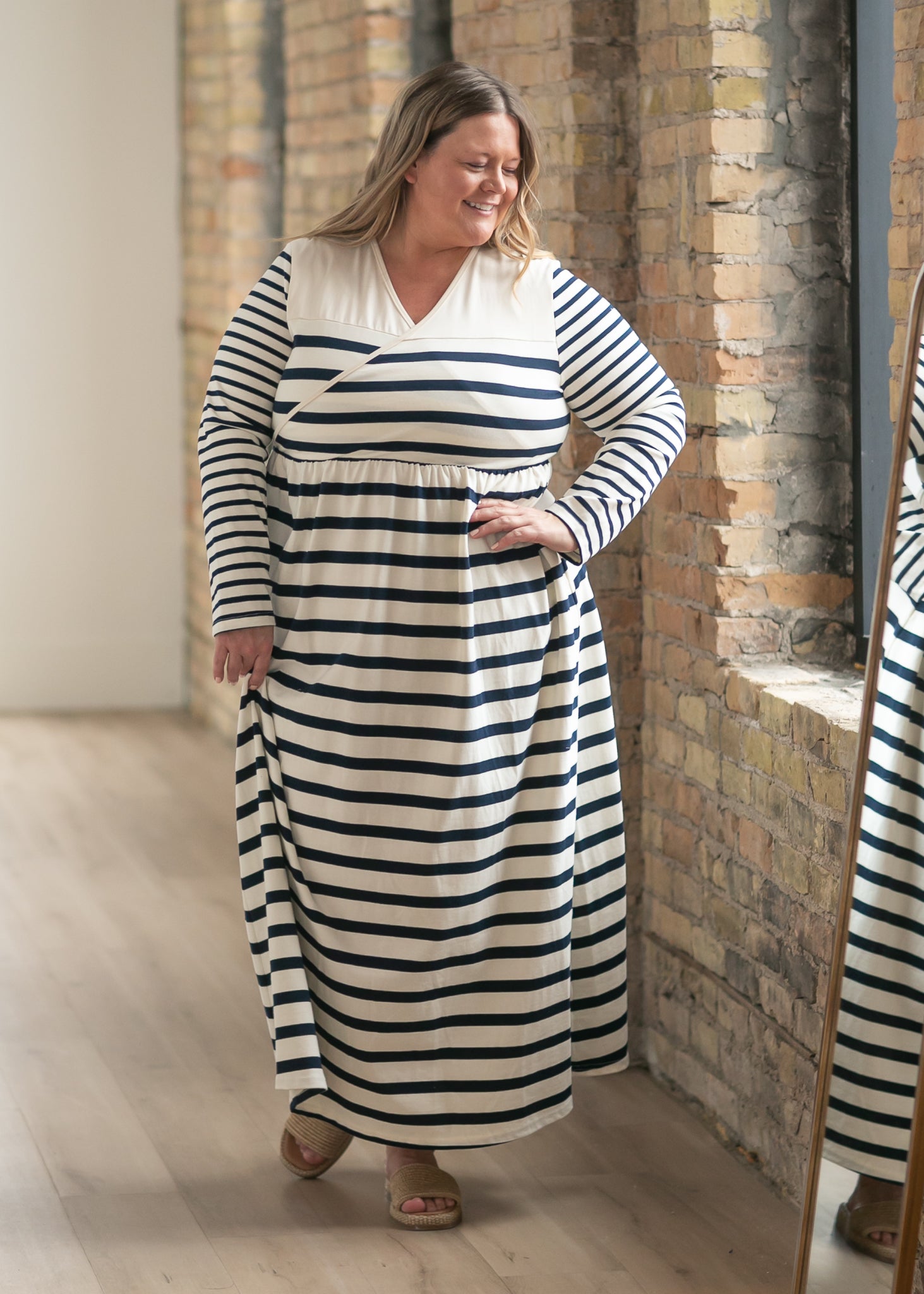 Robe longue en maille rayée Celeste
