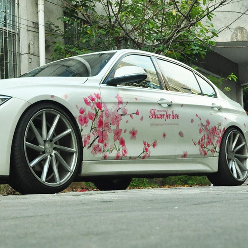 Autocollants de voiture floraux Sakura pour femmes, autocollants de fenêtre en vinyle rose pour voiture, accessoires de style et tuning, autocollants amovibles motif fleur de pêcher