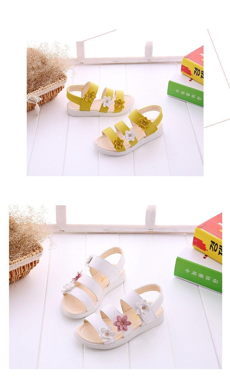 Chaussures pour enfants Sandales d'été Filles Princesse Belles chaussures à fleurs Sandales plates pour enfants Bébé Fille Sandales à lanières pour filles avec fleurs Sandales habillées à bout ouvert Belles sandales de fête en plein air