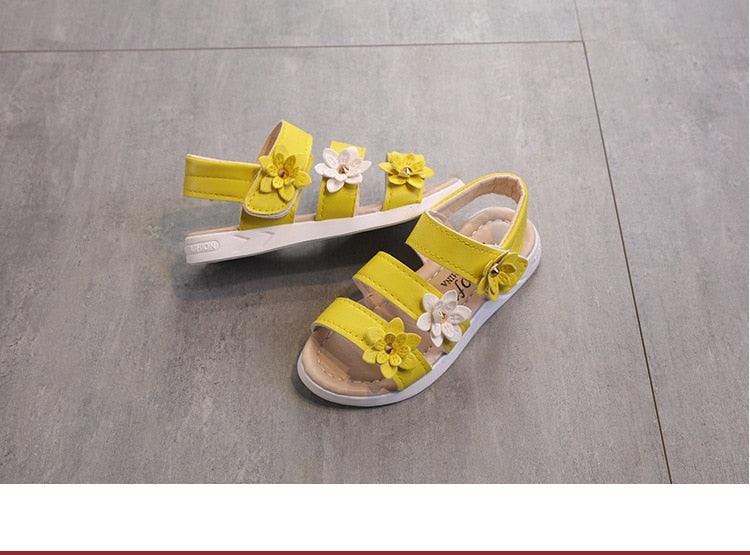 Chaussures pour enfants Sandales d'été Filles Princesse Belles chaussures à fleurs Sandales plates pour enfants Bébé Fille Sandales à lanières pour filles avec fleurs Sandales habillées à bout ouvert Belles sandales de fête en plein air