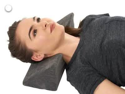 Oreiller compensé de traction cervicale chiropratique pour le cou