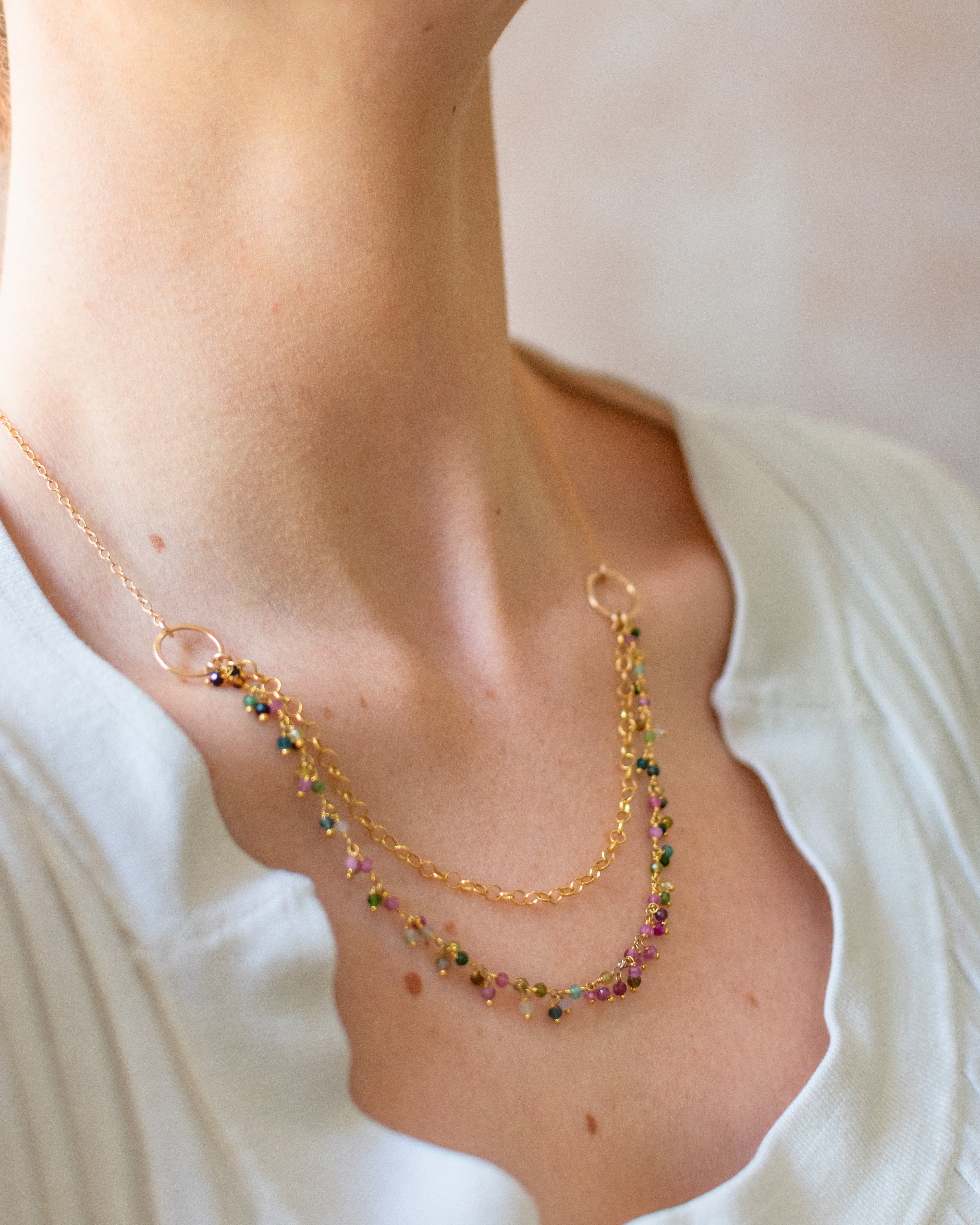 Collier unique en grappe de tourmaline – Collier pendentif plaqué or à double couche – Fait à la main à Raleigh