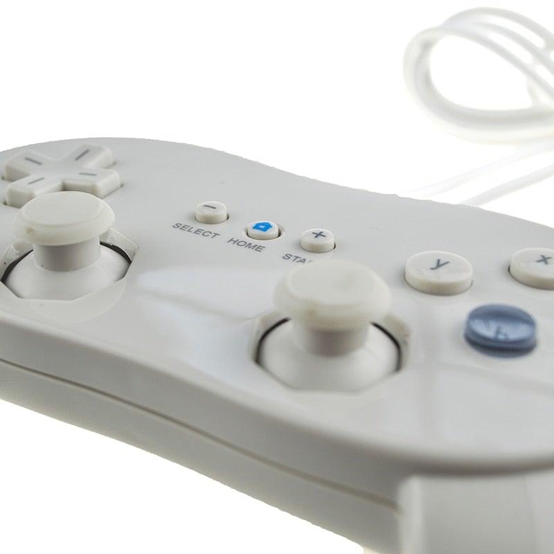 Manette de jeu filaire classique blanche et noire compatible avec les PC portables