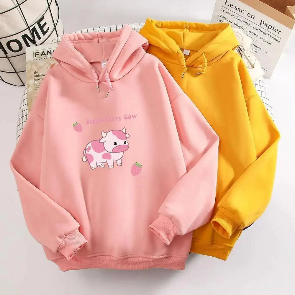 Cool Cow Print Hoodie Fraise Décontracté Pullover Sweatshirt Oversize Pullover Sweatshirts pour Femmes Mignon Fraise Vache Imprimé Hoodie Top Décontracté Vêtements Esthétiques Pour Femmes Drôles Hoodies