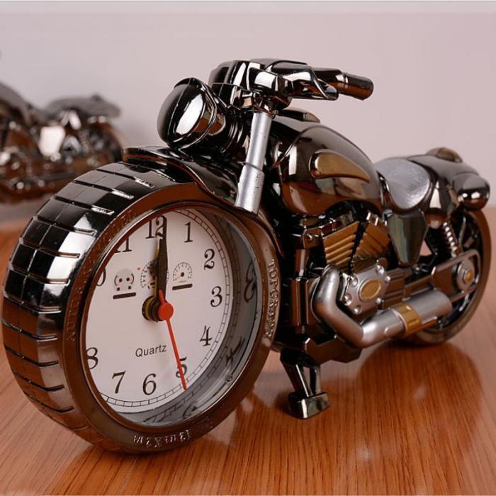 Réveil analogique silencieux motif moto créatif, réveil de bureau, cadeau d'anniversaire créatif pour la maison, horloge sympa