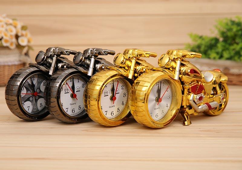 Réveil analogique silencieux motif moto créatif, réveil de bureau, cadeau d'anniversaire créatif pour la maison, horloge sympa