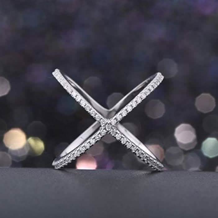 Bague en X en oxyde de zirconium pavé