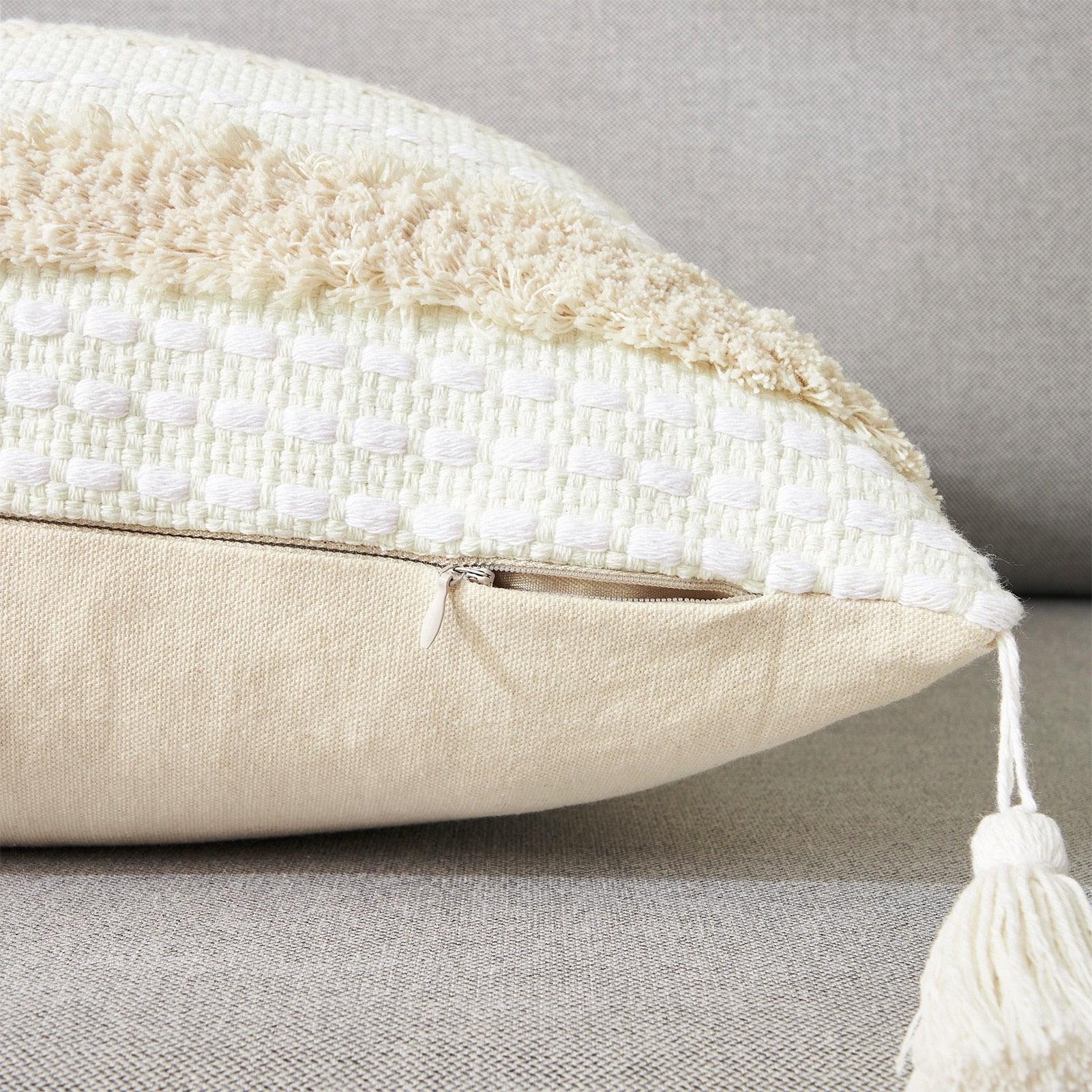 Housse de coussin en coton et lin, taie d'oreiller touffetée beige, housses de coussin décoratives tendance en coton tissé à la main, housses de coussin touffetées pour chambre à coucher et maison