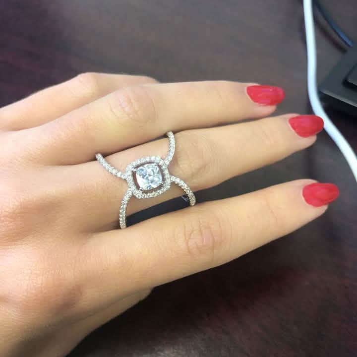 Bague Halo Coussin X