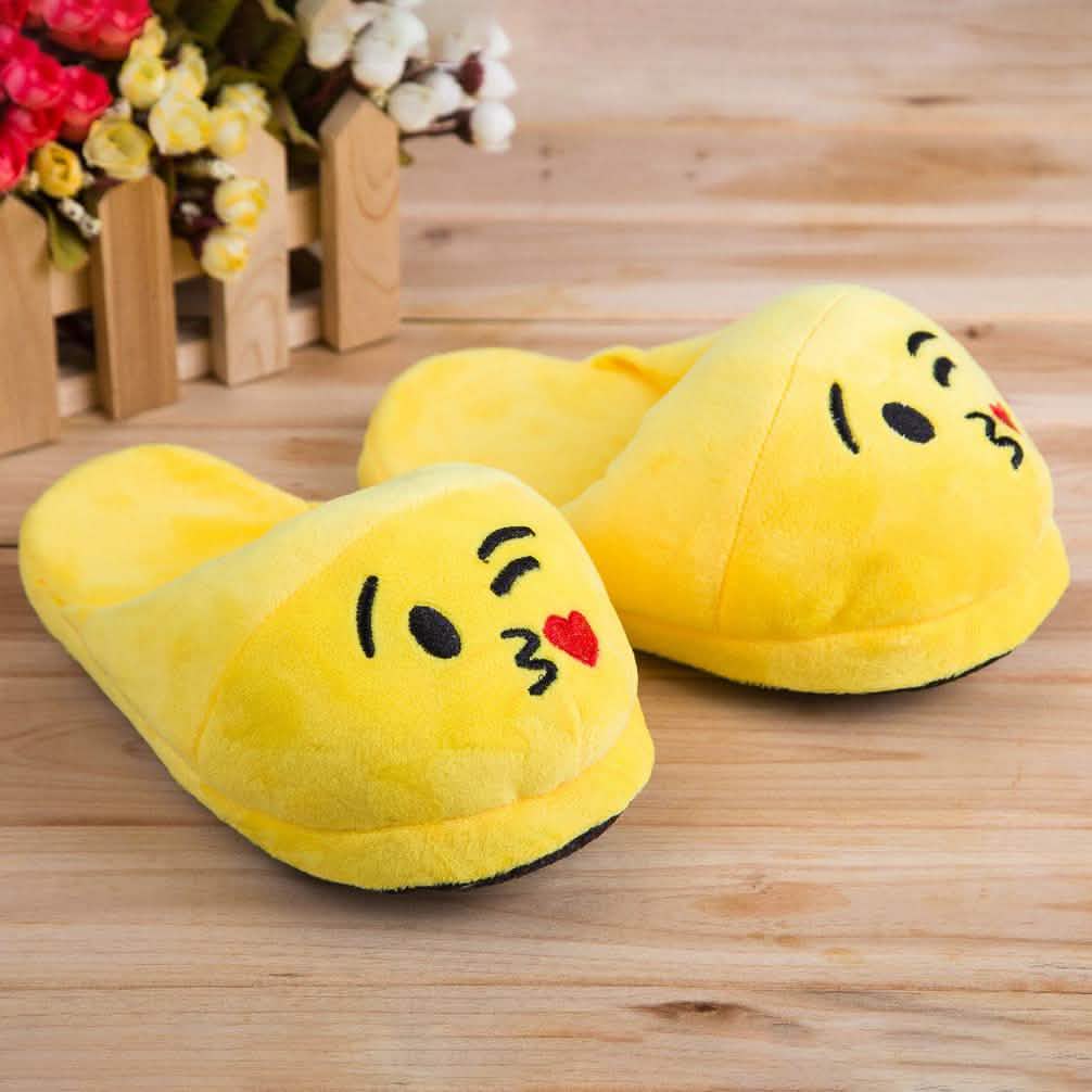 Pantoufles émojis amusantes et mignonnes