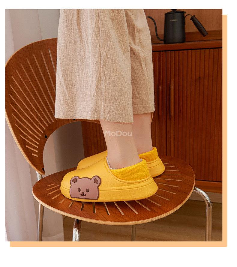 Chaussons Mignons Ours Latéral Imperméables en Coton pour Femmes Hiver Chaud Intérieur Extérieur Talon Enveloppé Chaussons Confort EVA Mousse à Mémoire de Forme Chaussons Imperméables Antidérapants Chaussons Chauds Lavables en Coton Mocassins