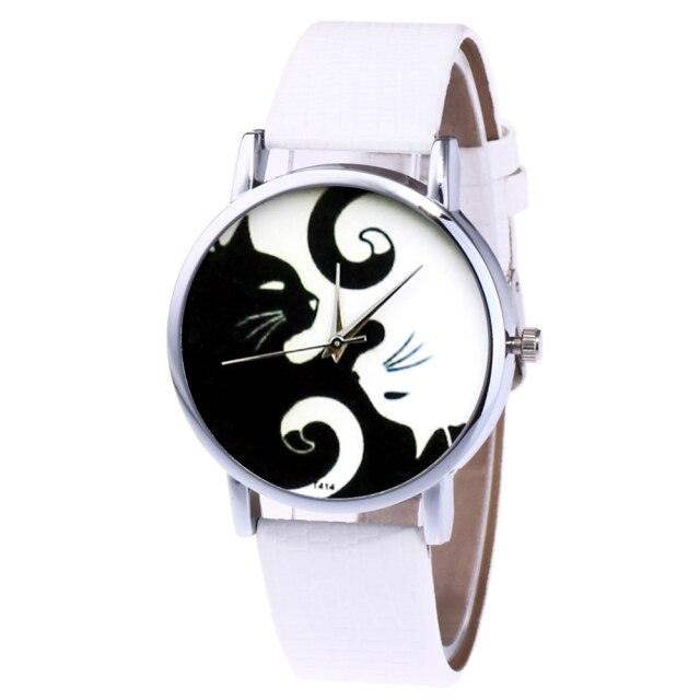 Montres couple mignonnes chats noirs et blancs avec bracelet en cuir PU et cadran rond à quartz pour femmes, cadran de chat avec bracelet en maille d'acier inoxydable, bracelet en cuir véritable, confortable montre-bracelet pour dames