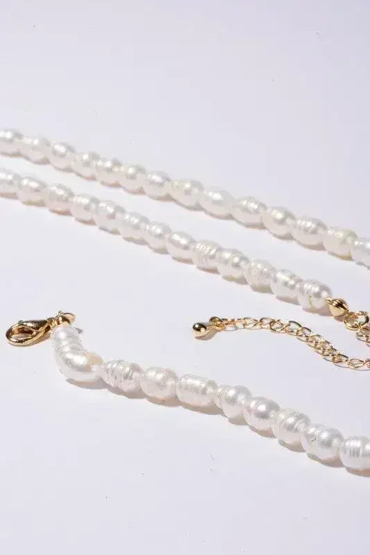 Parure bracelet et collier en perles naturelles de petite taille