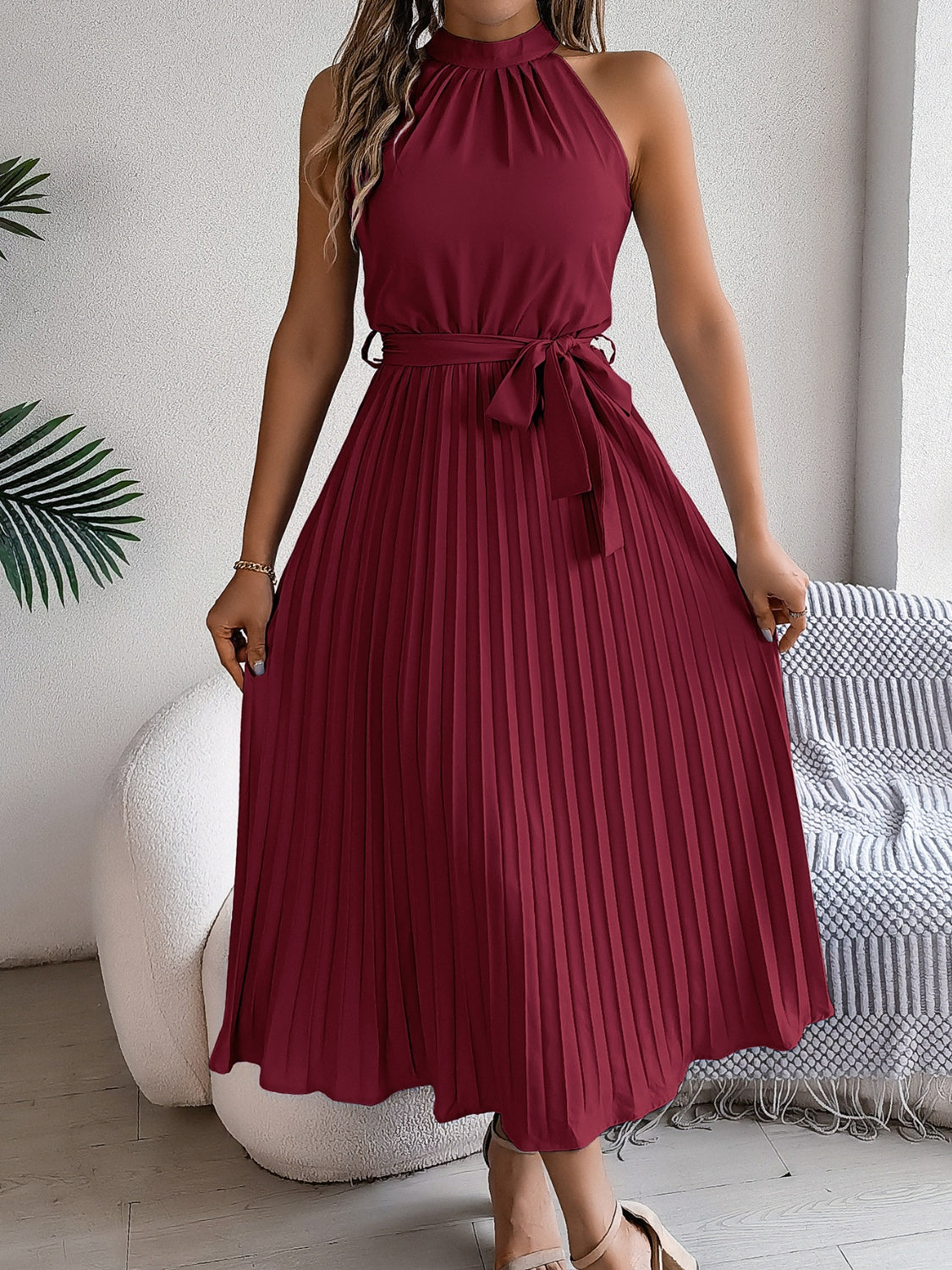 Jolie Robe Midi Rose sans Manches Élégante & Fluide pour Filles Magnifique Design